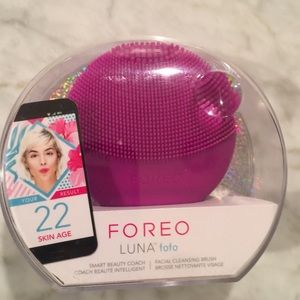 LUNA Foreo Luna Fofo Skin smart facial Cleansing brush